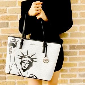 Michael Kors tote